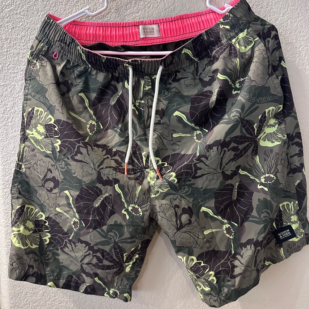 Scotch & Soda Men's Floral Swim Shorts - Green and Yellow